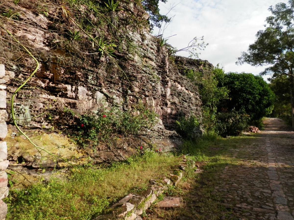 Pousada Pedras De Igatu Esterno foto